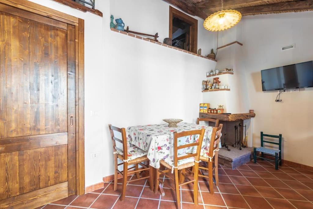 Domm'E Antoni Apartamento Baunei Exterior foto