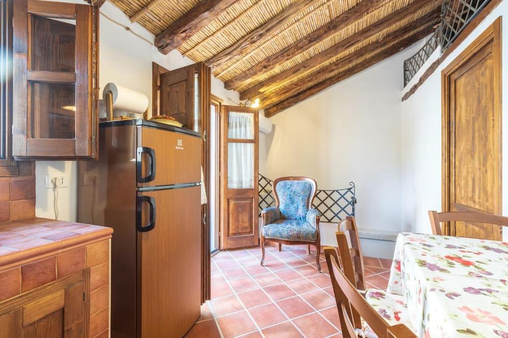 Domm'E Antoni Apartamento Baunei Exterior foto